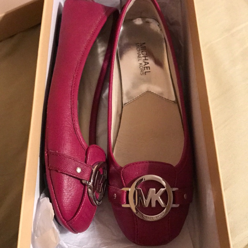 Michael kors flats